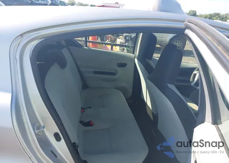 2014 Toyota Prius C One z USA, uszkodzony, nr VIN JTDKDTB31E1068251